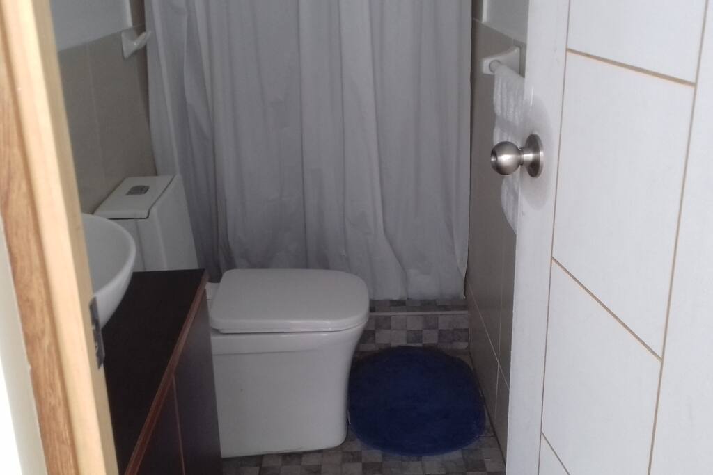 Baño de la habitacion 2