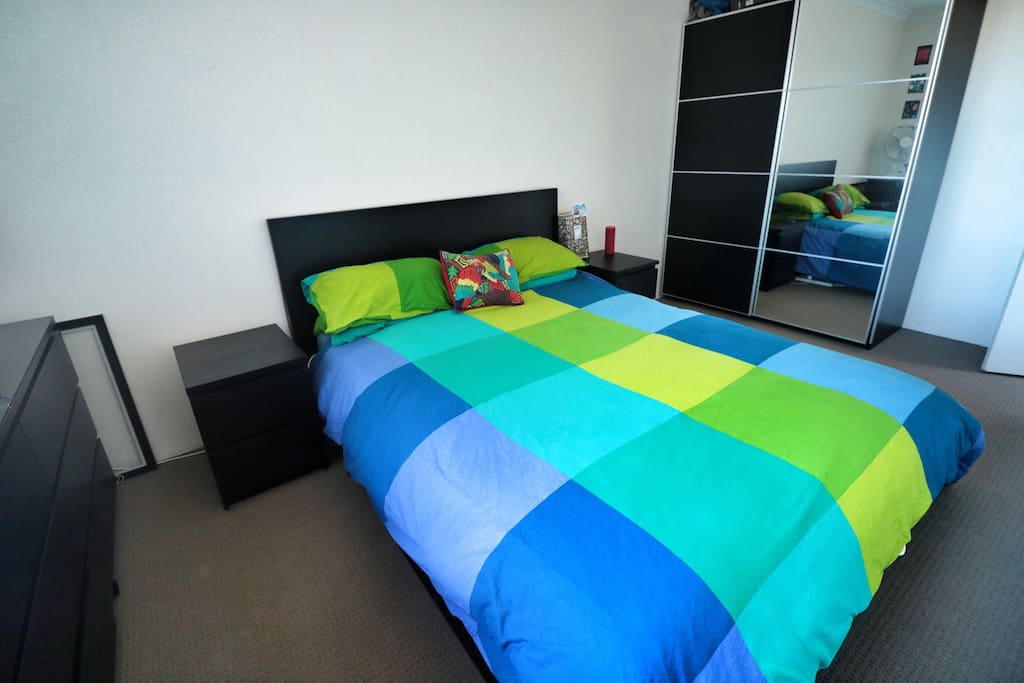 Big main bedroom with queen bed.