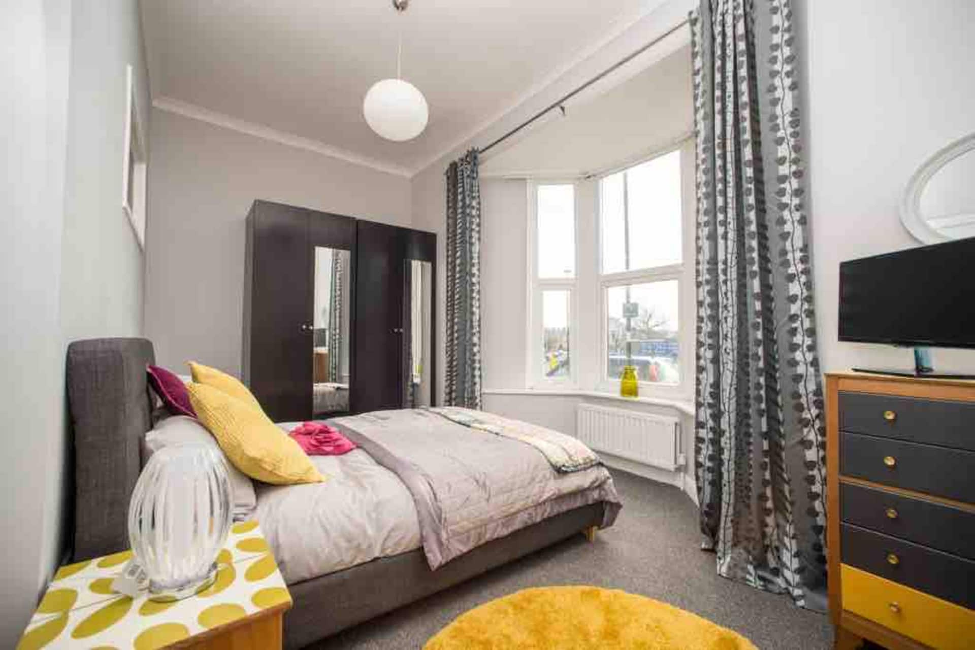 Beautiful apartment on outskirts of city centre