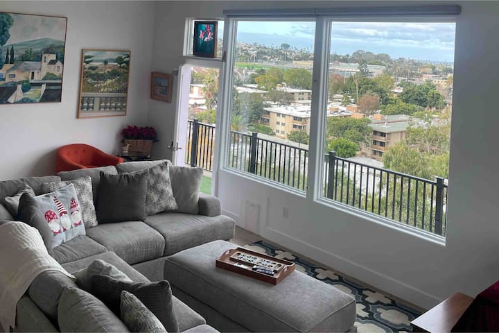 Point Loma Hillside Retreat, Pacific Ocean Views - San Diego, CA