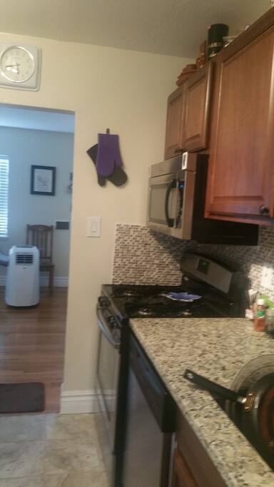 D/W, micro, gas range