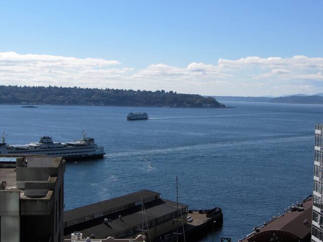 Harbor Steps, Prime Downtown Location, Water Views