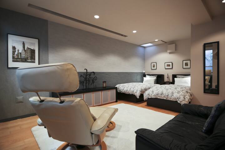 静かな住宅街のテラスのある広い家 103㎡　新宿から15分の野方駅　徒歩7分　昔からのレストラン多数 gallery image 5