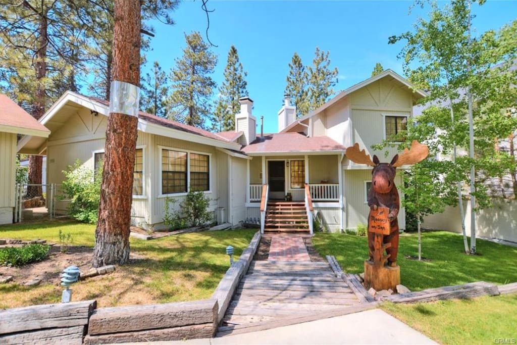Lakefront retreat