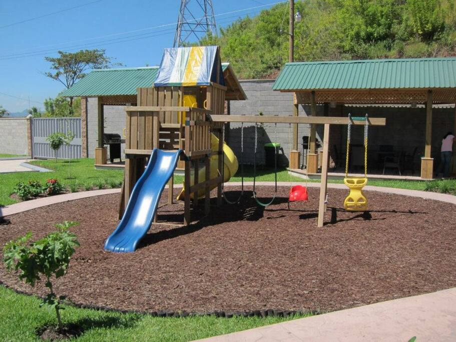 Area Compartida Juegos de Niños