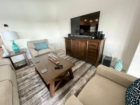 Top Airbnb: Brand New! 3 Bedroom / 3 Bathroom Home in Newell in Leesburg