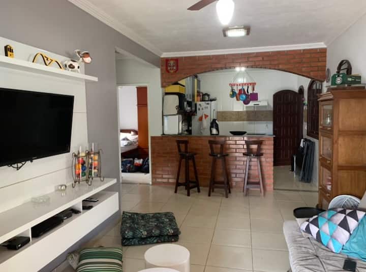 Изглед към балкона със снимка - ( всекидневна и на заден план кухнята)