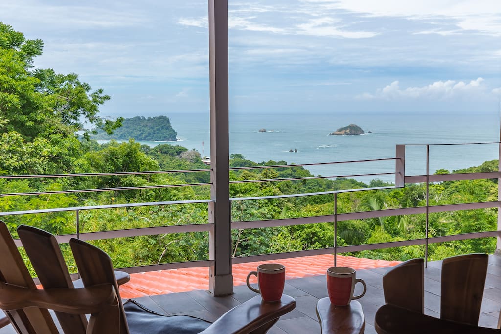What a great way to begin, and end, your day of adventure in Manuel Antonio!