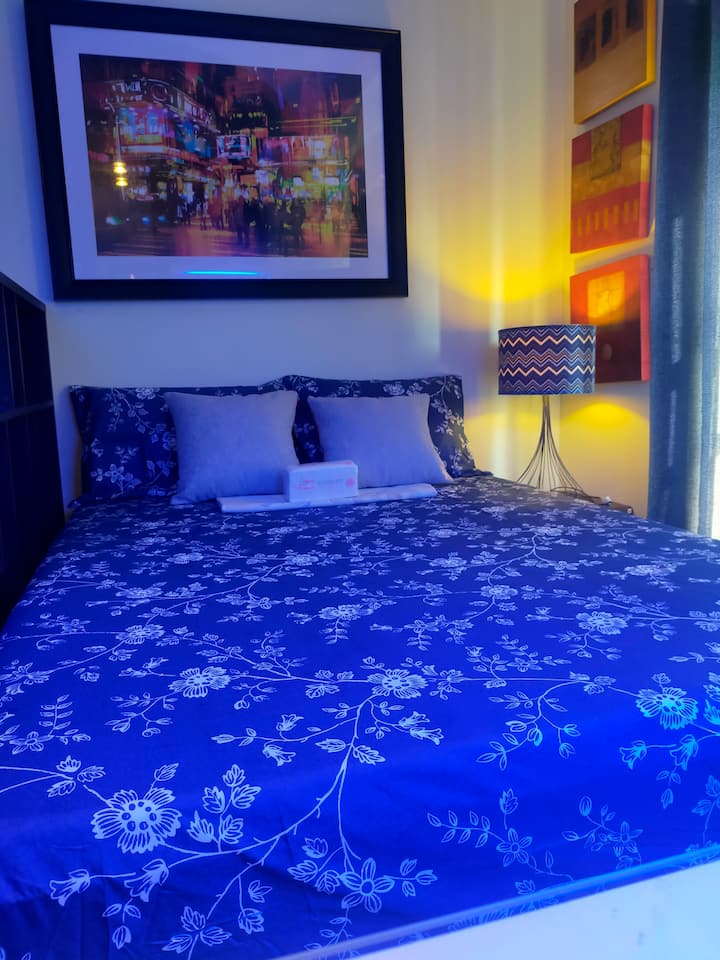 سرير بحجم كبير. 