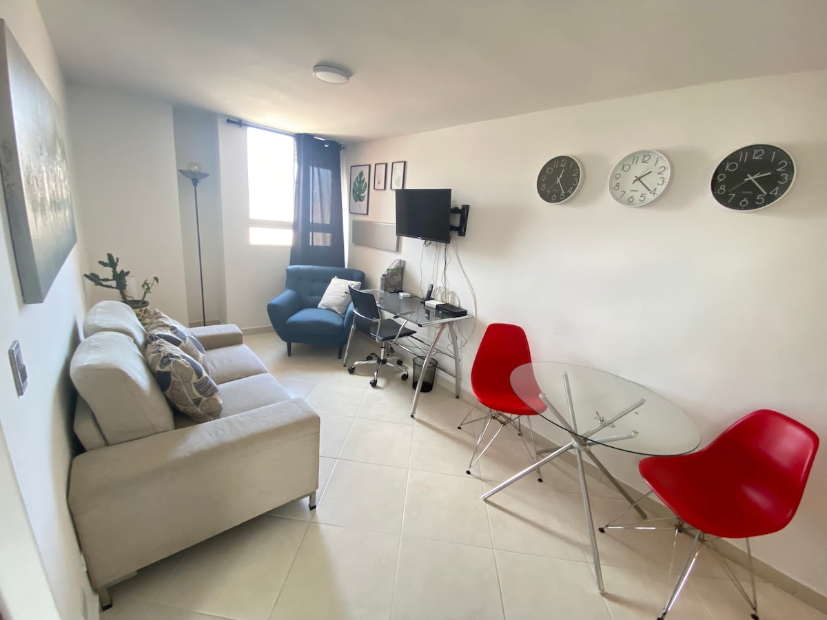 טלוויזיה חכמה סלון ולימודים 30אינץ'