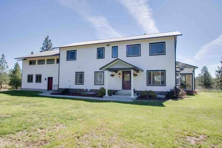 Cheney Lake Cabin Rentals