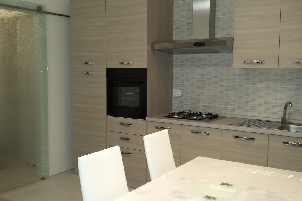 la cucina e il soggiorno