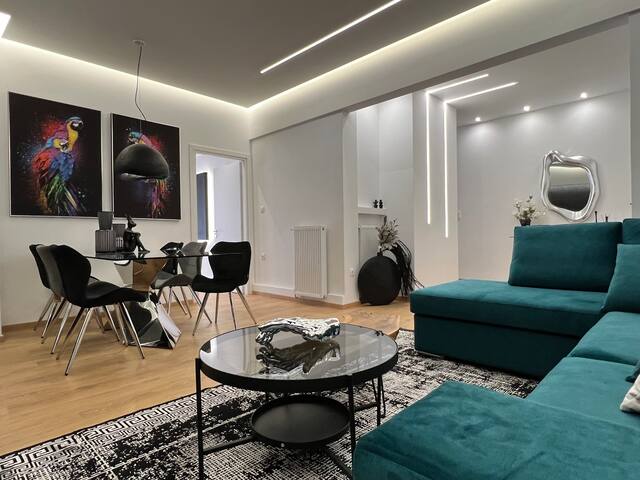 Acropolis Signature Apartment gallery image 5