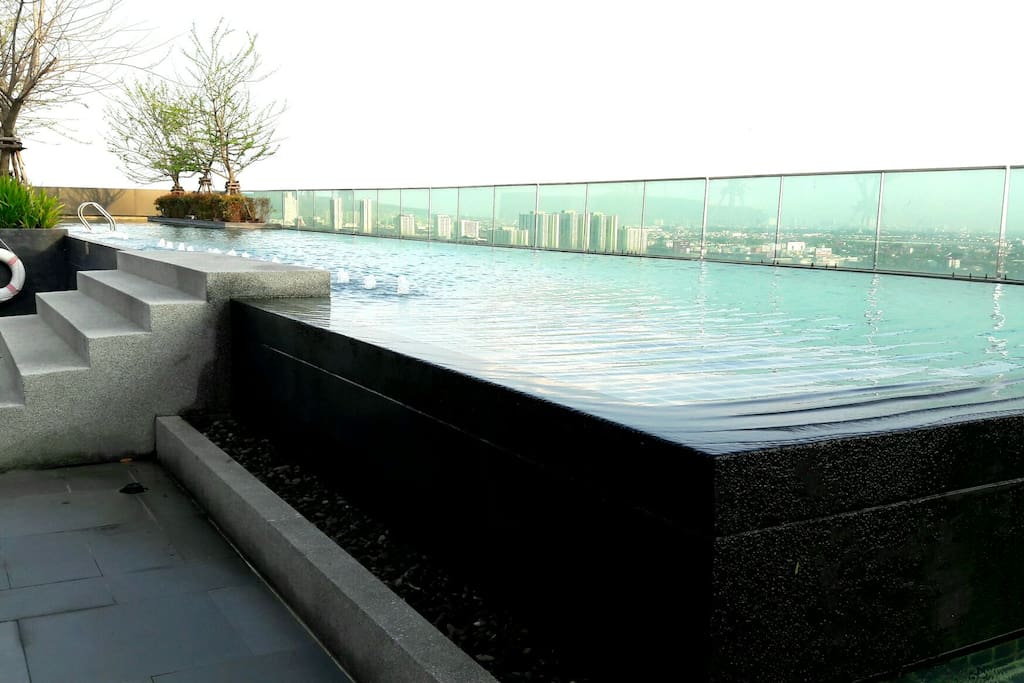 Swimming Pool fl.26