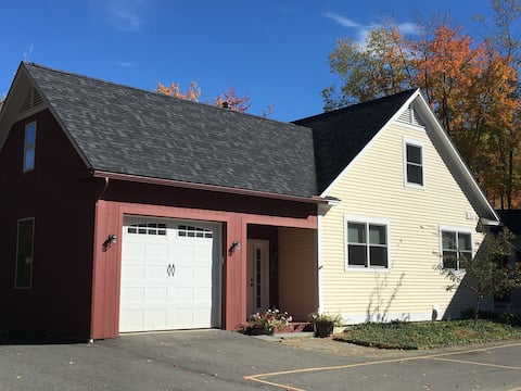 Close to Smuggler's Notch Resort! High speed Wifi!