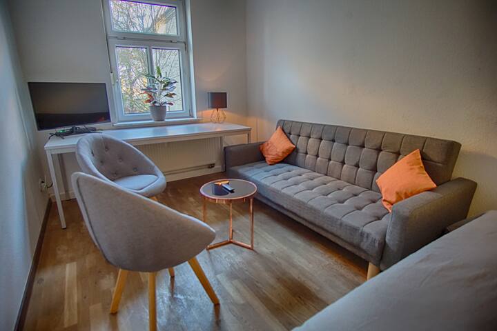 Deluxe, central, fast WiFi, modern [CITY TAX INC.]