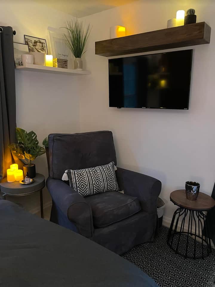 Cozy Tranquil Hideaway With  Roaming Animals - Los Angeles, CA