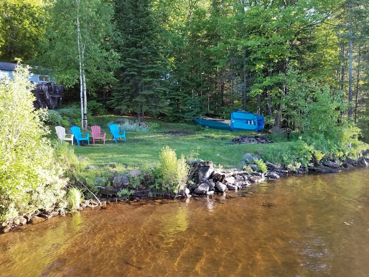 Diamond Lake 2 Private Waterfront Cottage Cabins for Rent in