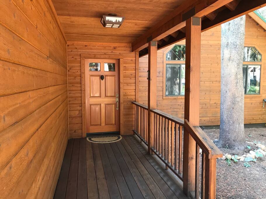 Covered walkway and entry