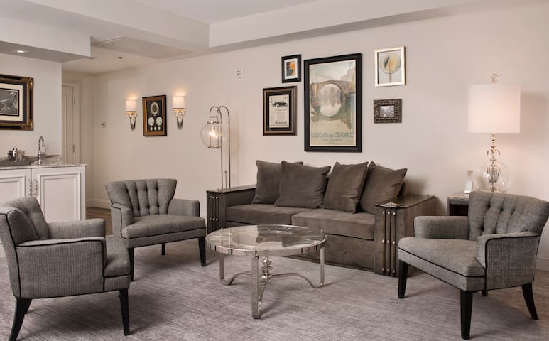 The Ivey's Hotel managed Airbnb listing 1