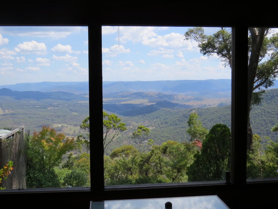 The Kanimbla Valley from the main room