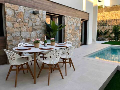 Villa MOAI at 5* La Finca golf, Close 2 Alicante