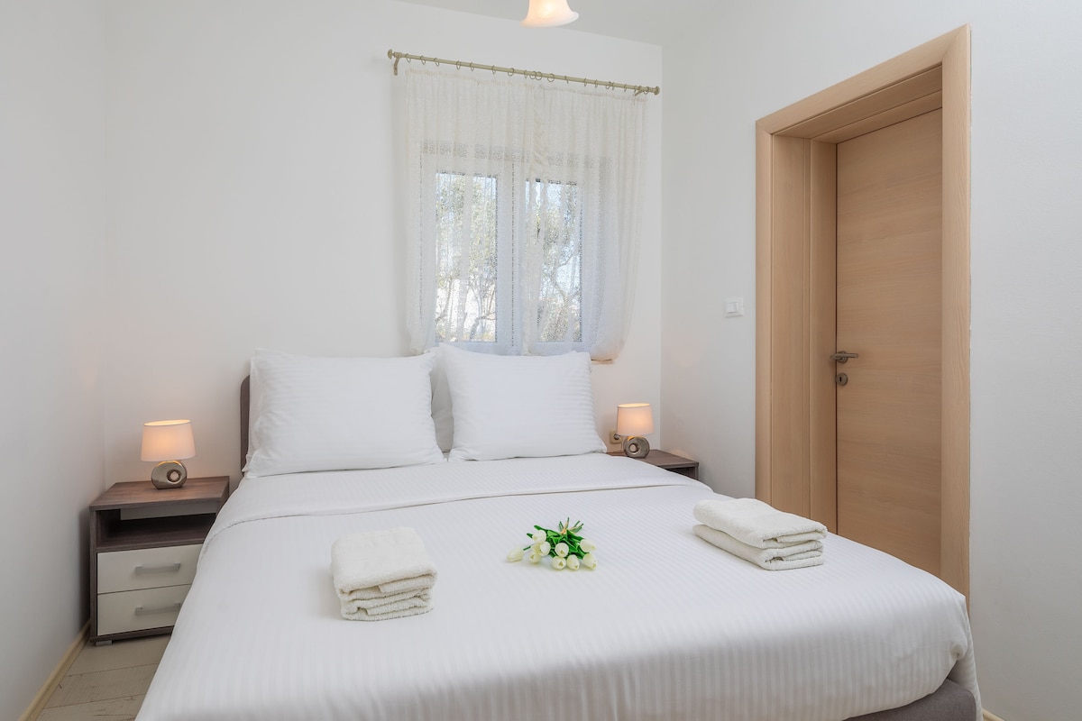 Спална соба 1