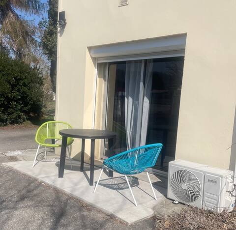 T 2  50 m2 for relaxation and discovering the region