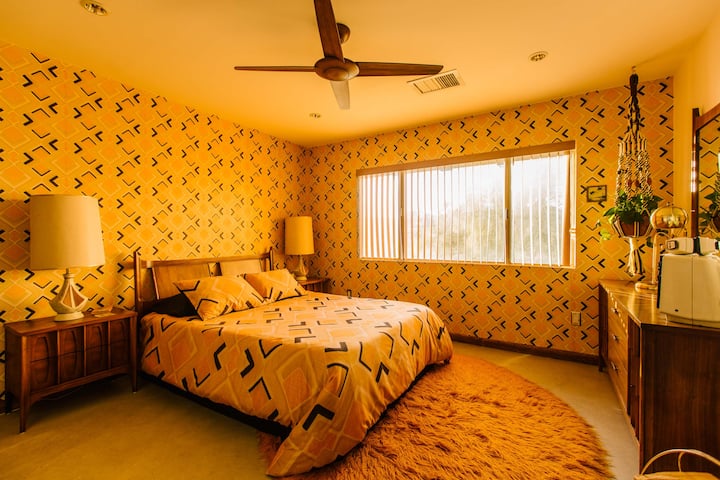 "The Don" საძინებელი