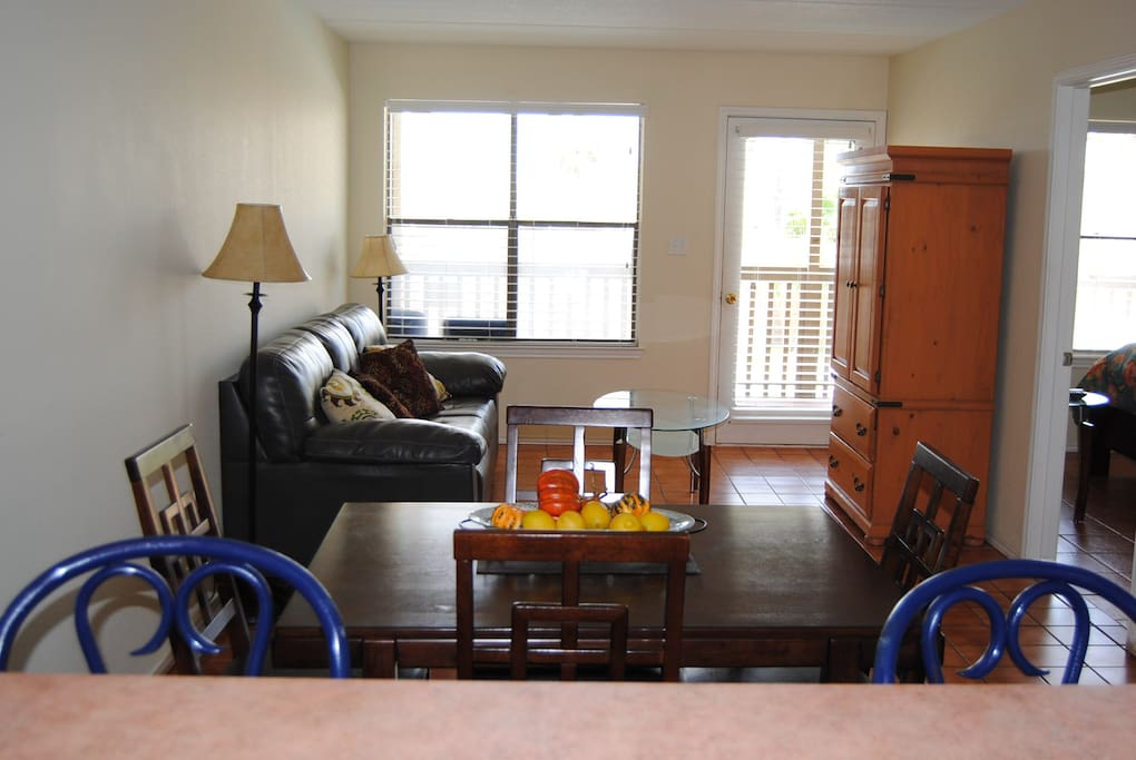 Living/Dining Area