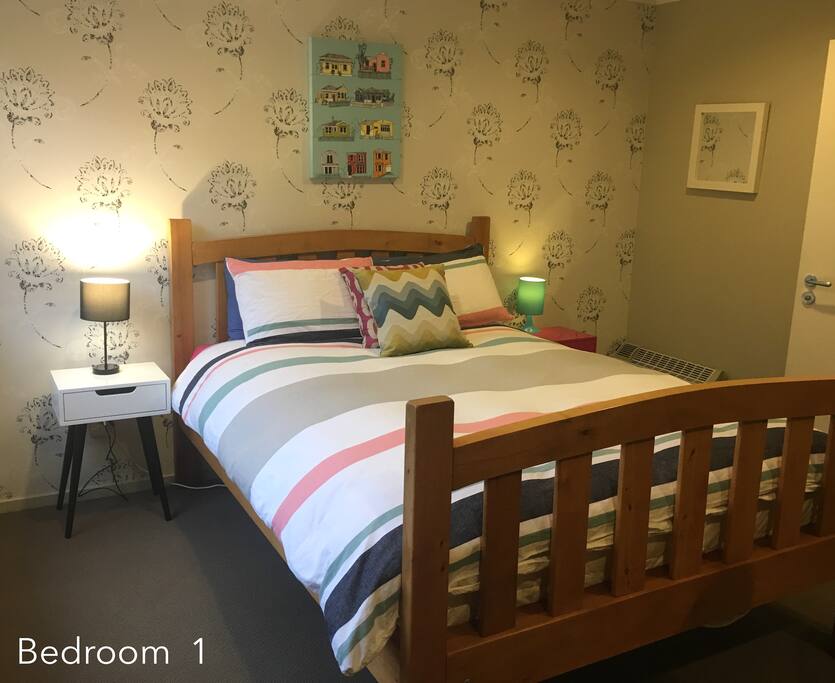 Bedroom 1: Queen Bed
