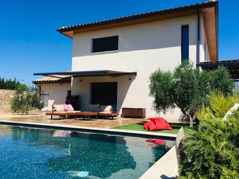 Villa in the Gard with private pool