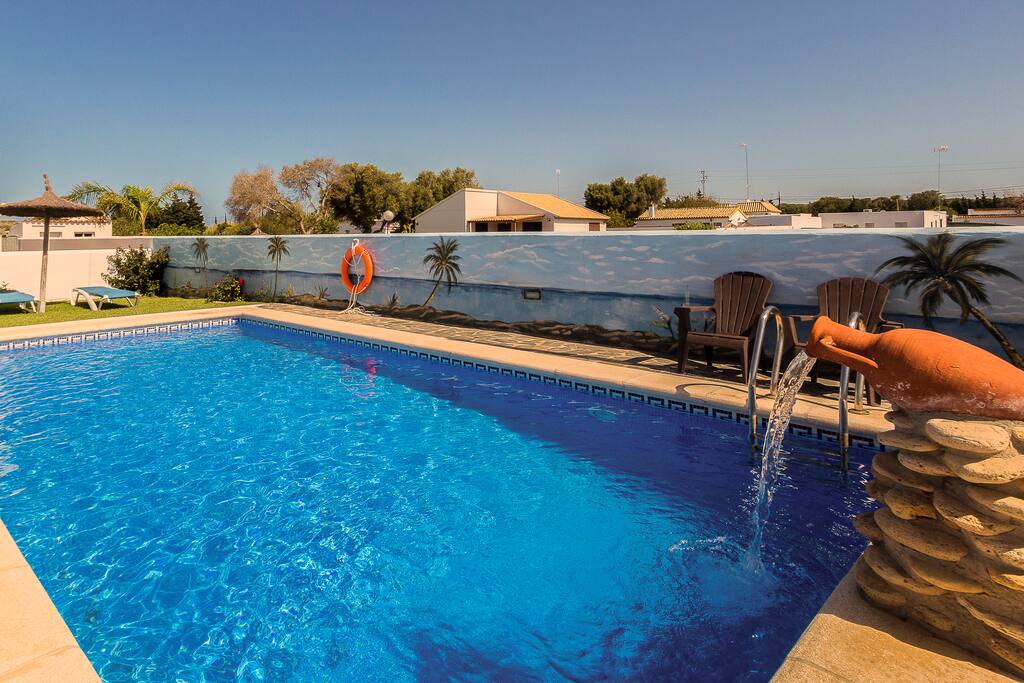 PISCINA