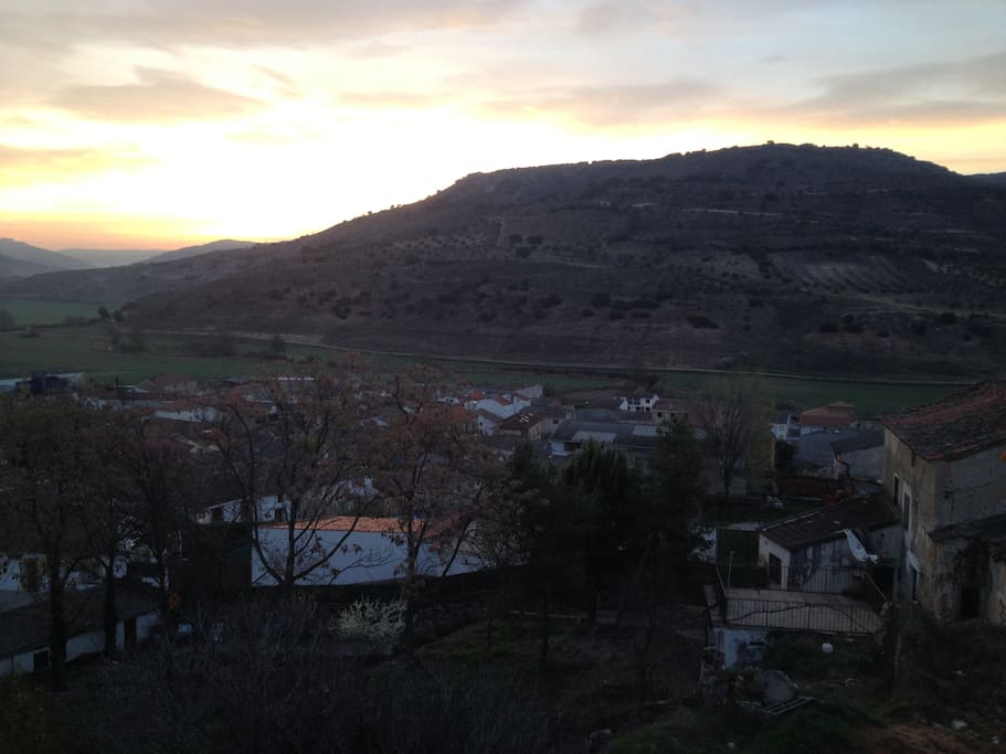 Amanecer en la vega