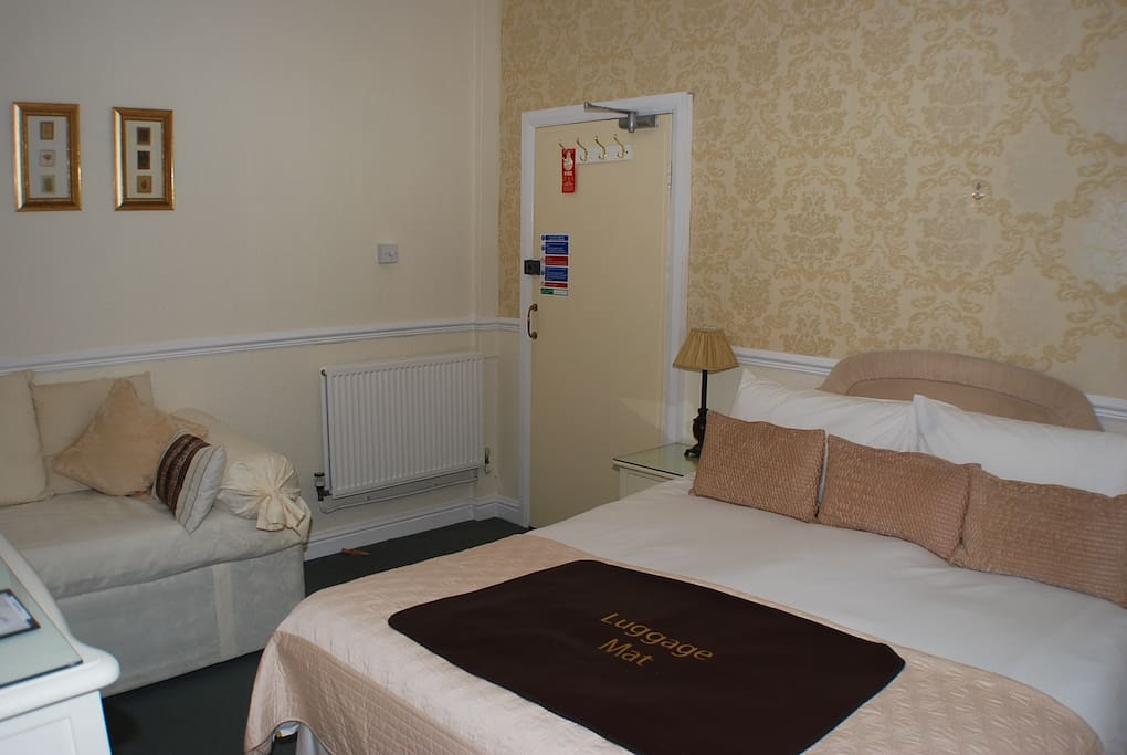 Room 1