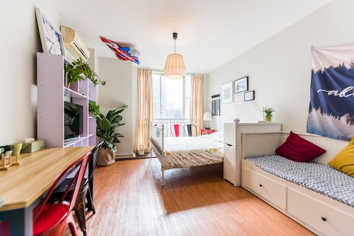 [玥轩]【疯狂特价】宽窄巷子旁文艺loft复式大床两房两卫整租近文殊院永陵太古里ifs春熙路八宝街