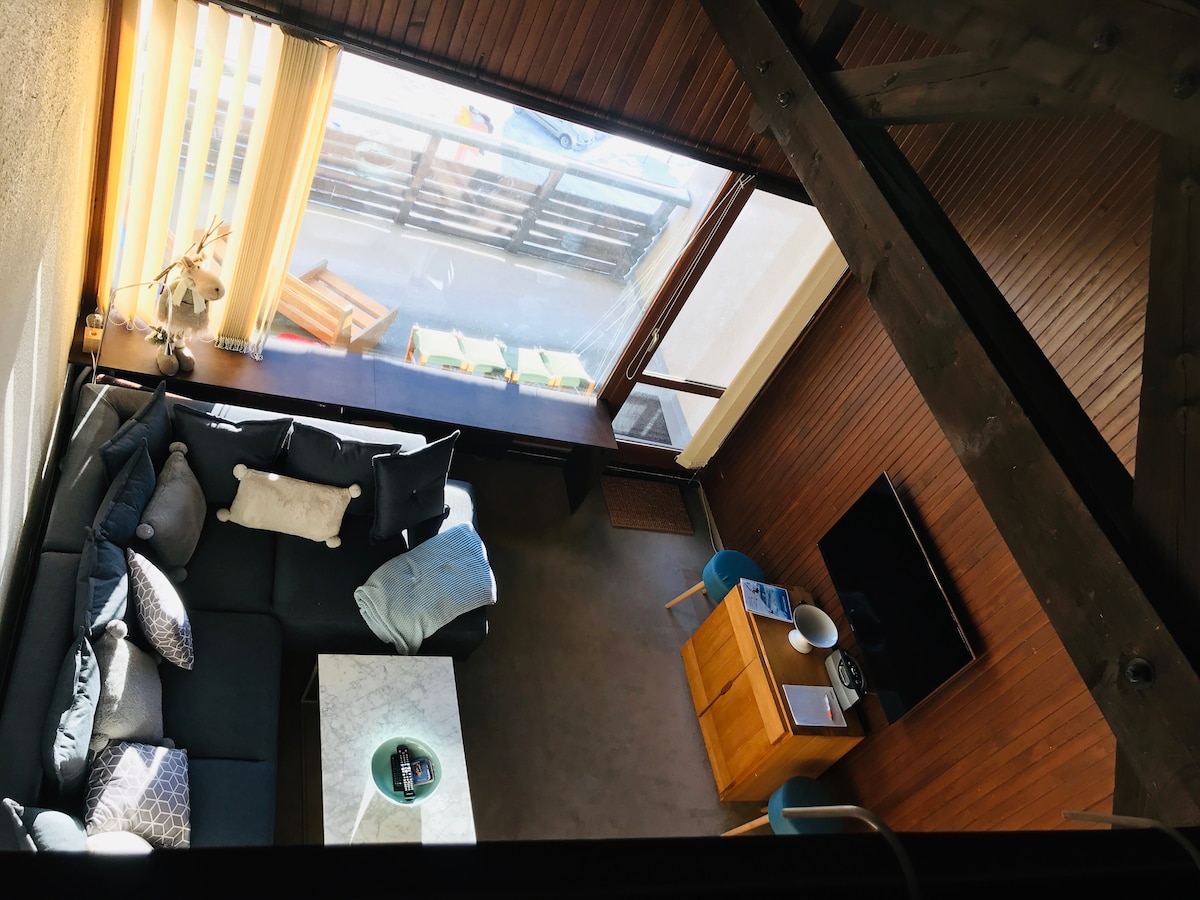 从夹层欣赏美景 