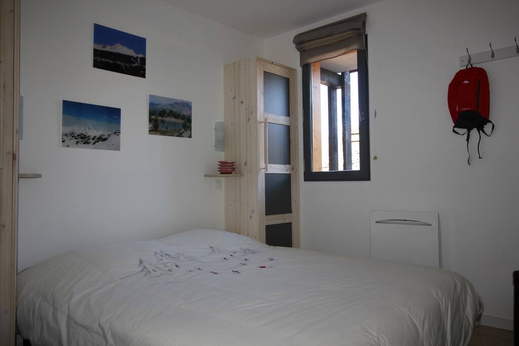 Chambre avec lit double en 160