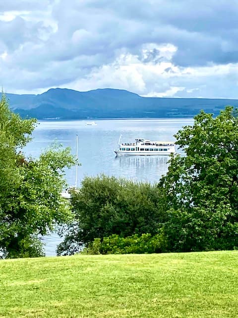 Loch View at Lomond Castle