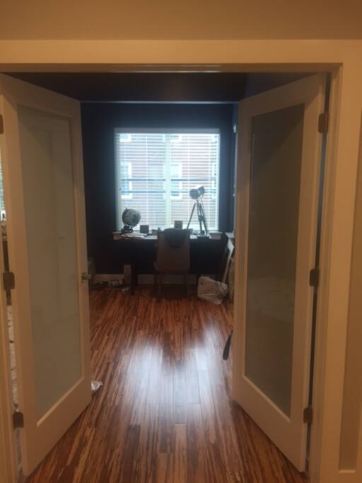 office / guest room off of kitchen
