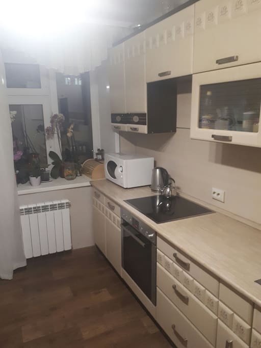снова кухня