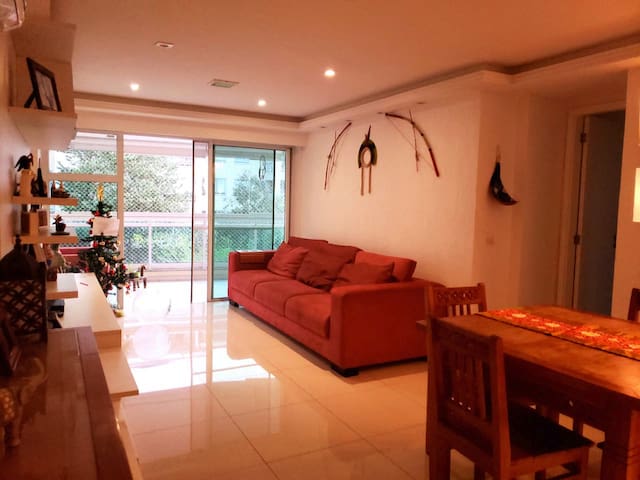 Beautiful apartment  3 rooms, close to the beach