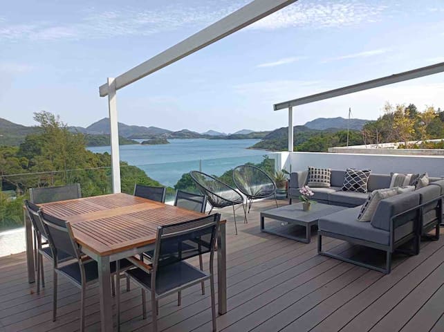 Lake House with stunning sea view in Sai Kung