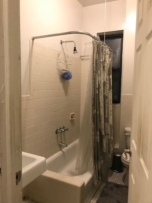 Shower/Tub