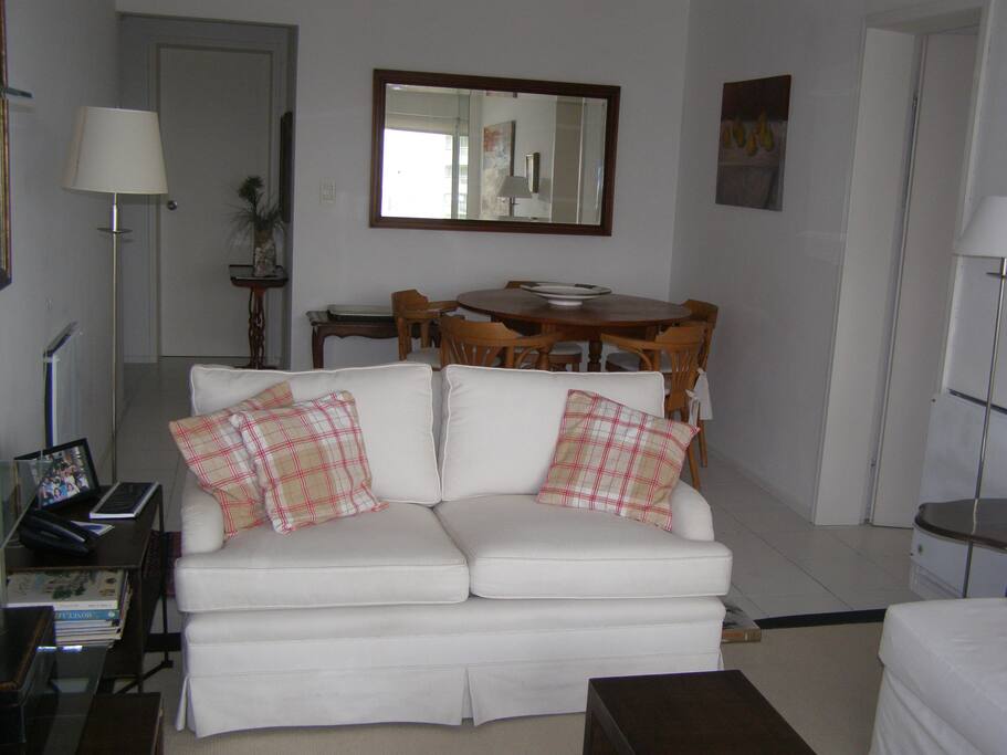 Livingroom. View to the dining room