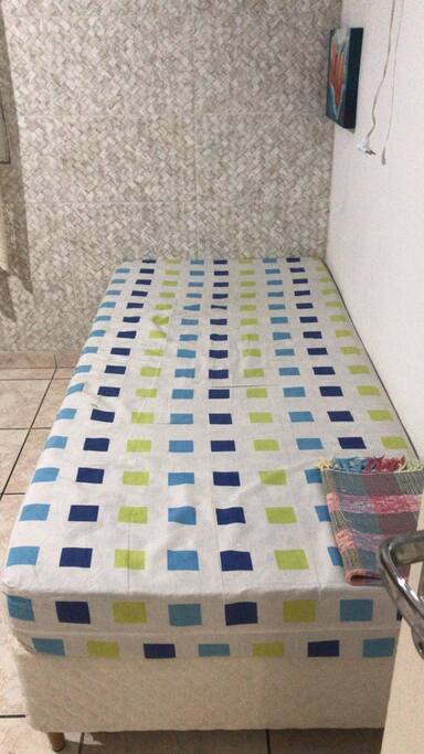 Quarto 1 (Suite) - Cama de Casal e Bicama.