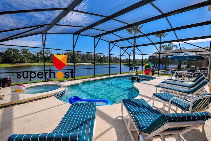 The Lake House! 7Br 4.5ba with private pool!