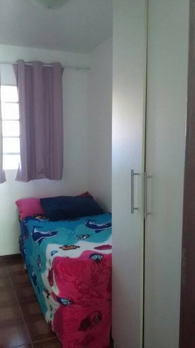 Suite solteiro com duas camas