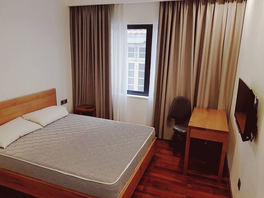 Bed room 1