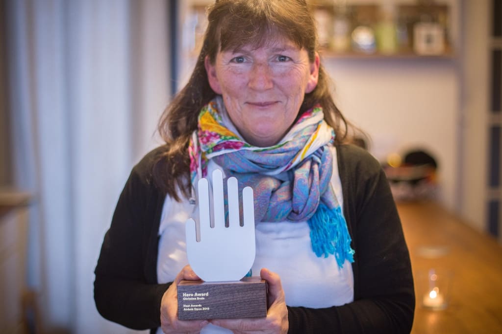 AirBnb Host Awards_Paris_2015 http://blog.atairbnb.com/when-guests-need-a-place-to-call-home/